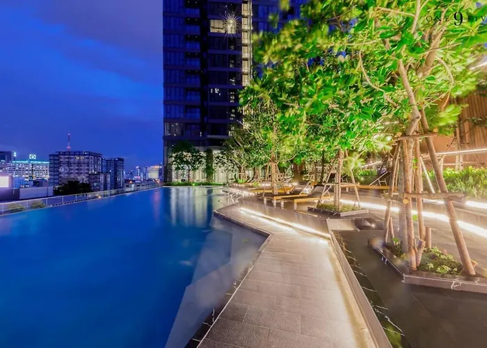 Appartement High Floor With Large Living Pool And Gym Bangkok